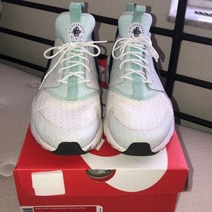 Nike🤩 air huarache run ultra